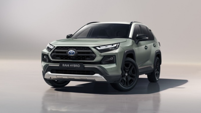 Toyota_RAV4_Adventure_1