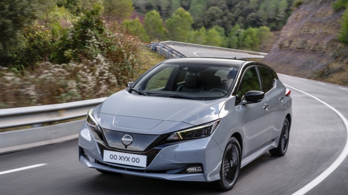 Nissan LEAF 2022 (1)